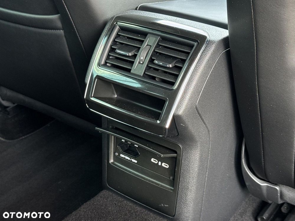 Skoda Superb 2.0 TDI SCR 4x4 Sportline DSG - 15