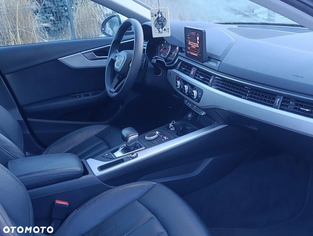 Audi A4 Avant 40 TDI S tronic - 14