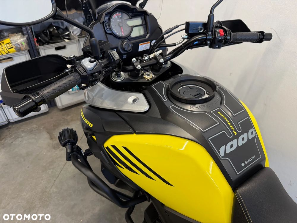 Suzuki V-STROM - 22
