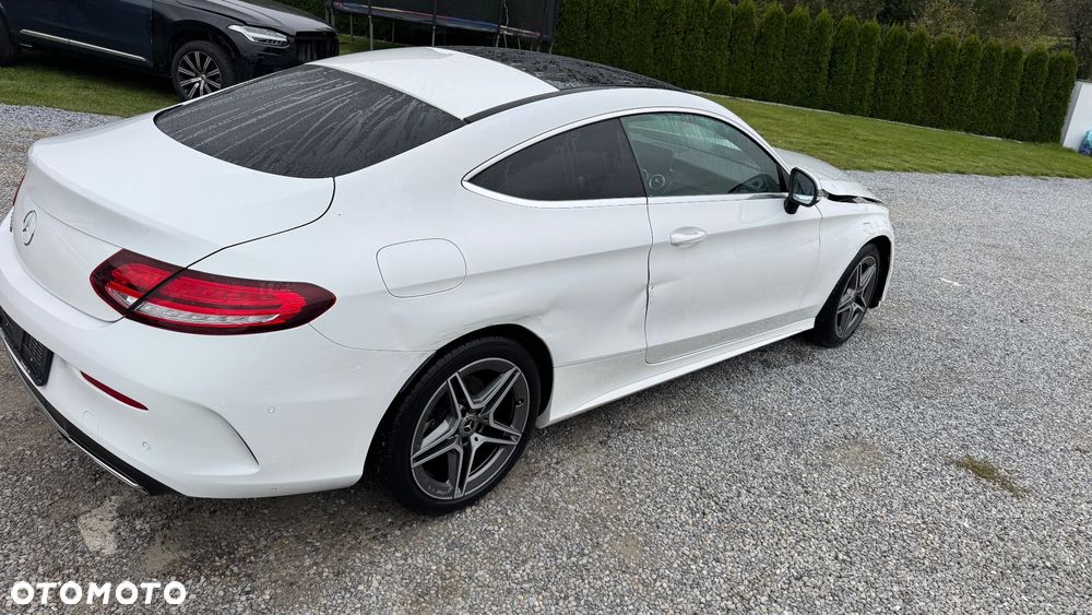 Mercedes-Benz Klasa C 200 Coupe 4Matic 9G-TRONIC AMG Line - 10