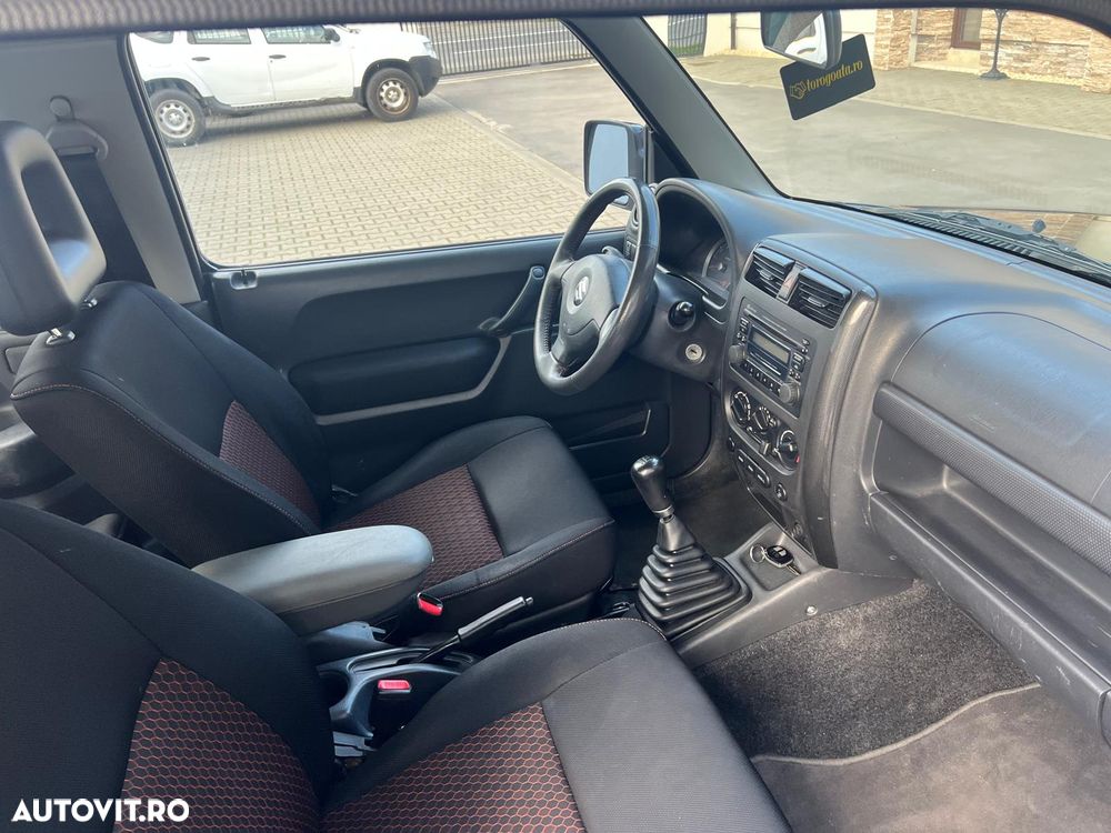Suzuki Jimny 1.3 JLX - 13
