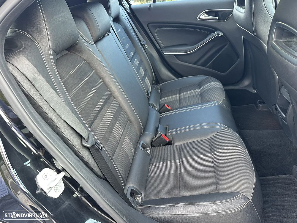 Mercedes-Benz A 180 d Urban Aut. - 10