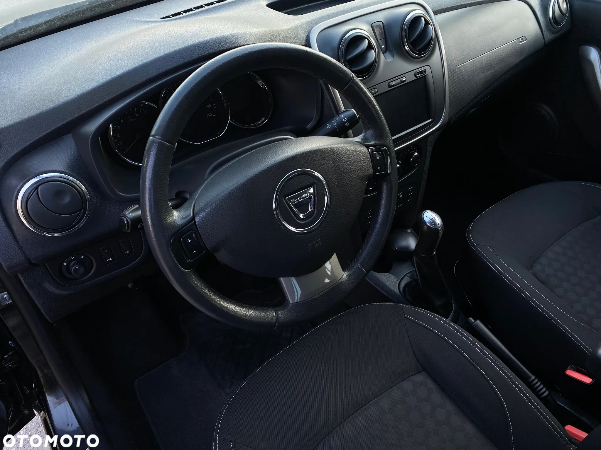 Dacia Logan MCV 0.9 TCE Laureate - 25