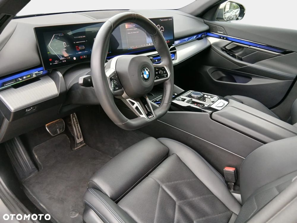 BMW Seria 5 520d xDrive mHEV M Sport - 9