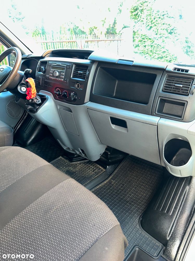 Ford Transit - 27