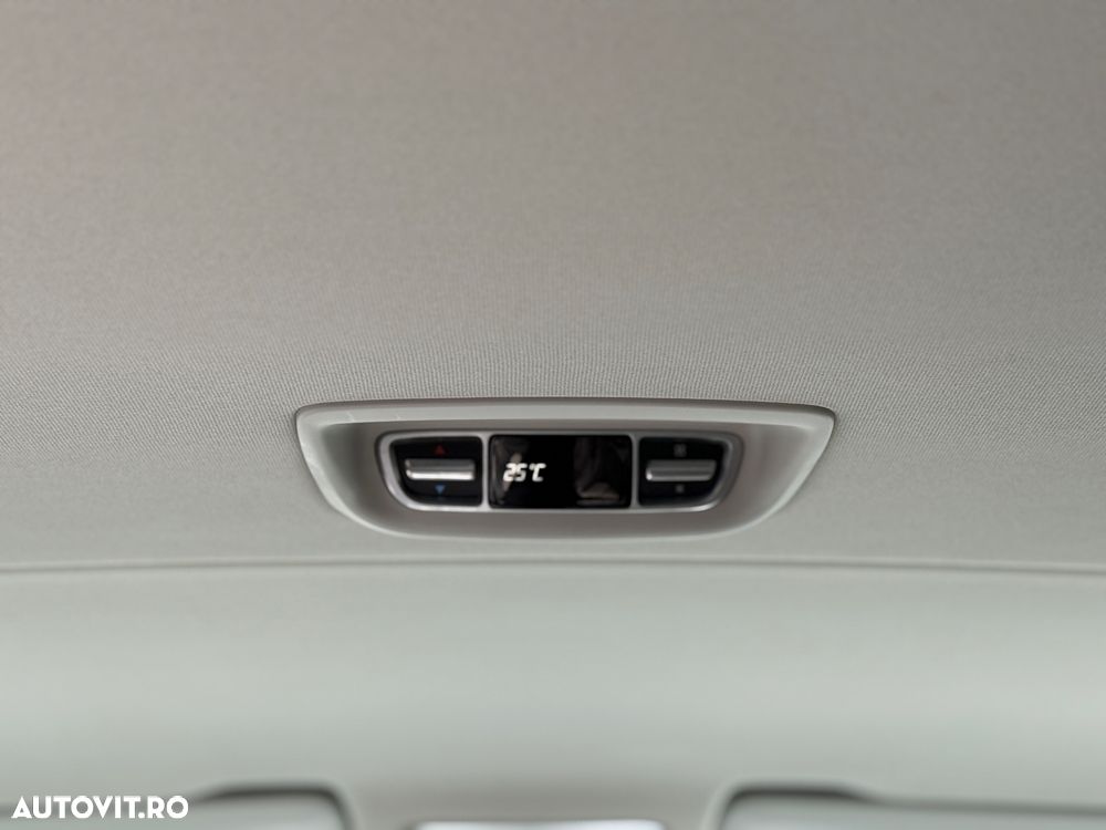 Mercedes-Benz V - 27