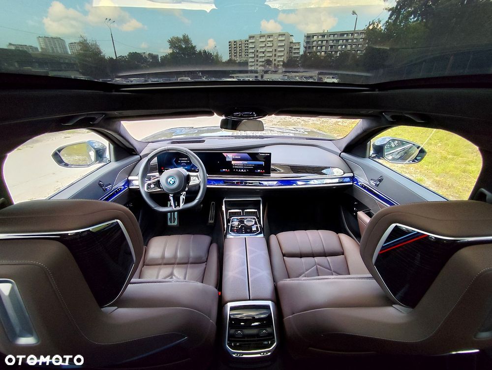 BMW i7 105.7kWh eDrive50 Individual Edition - 14