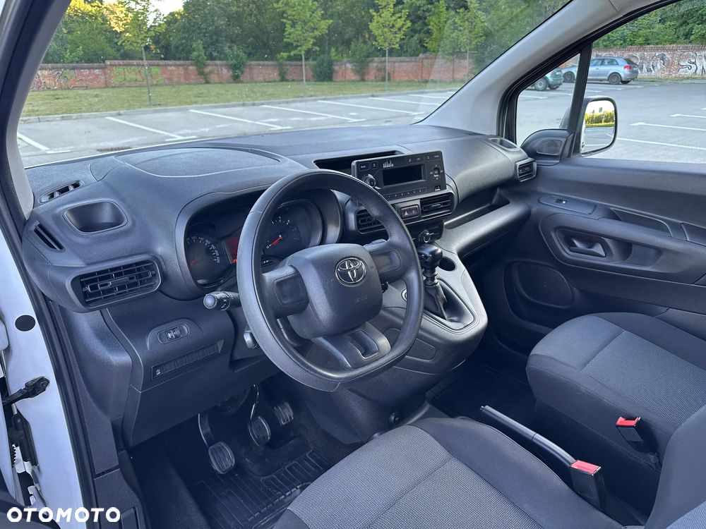 Toyota Proace City - 9