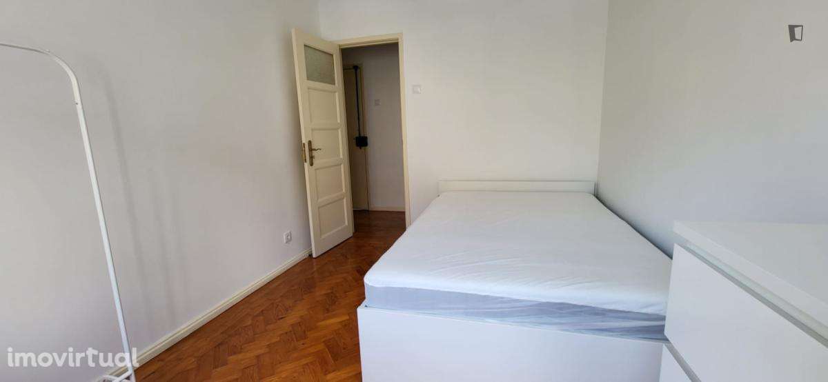Quarto - localizado em Amadora Lisbon - Grande imagem: 3/6