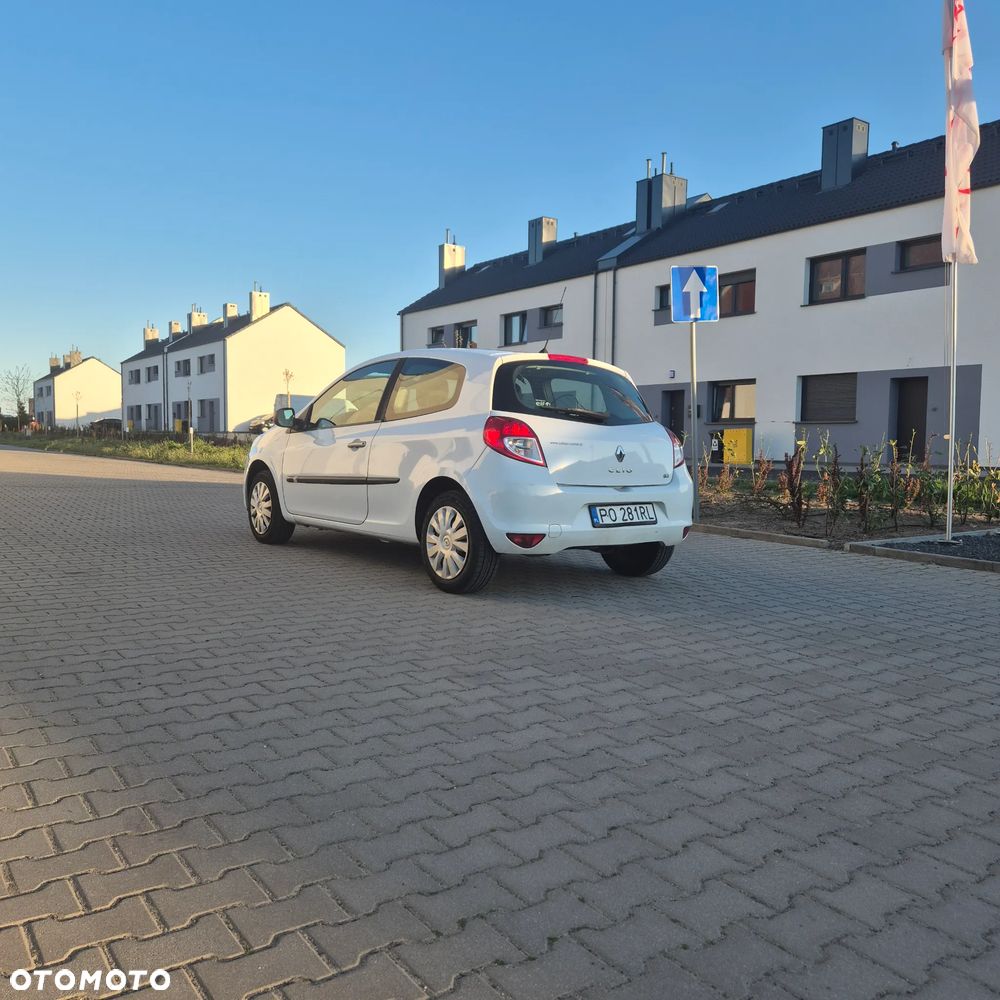 Renault Clio 1.5 dCi Alize - 4