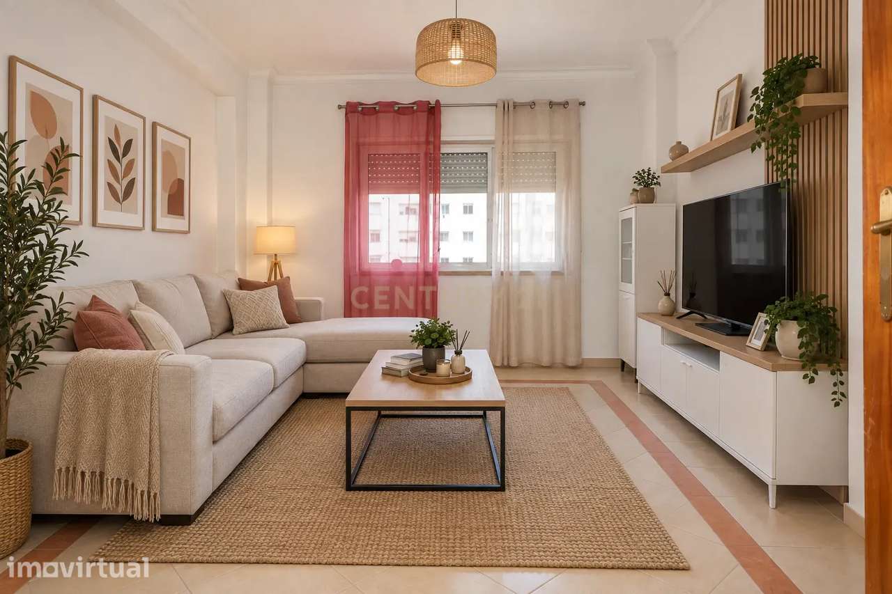 Apartamento T2 com terraço em Sta Marta do Pinhal, Corroios - Grande imagem: 2/23