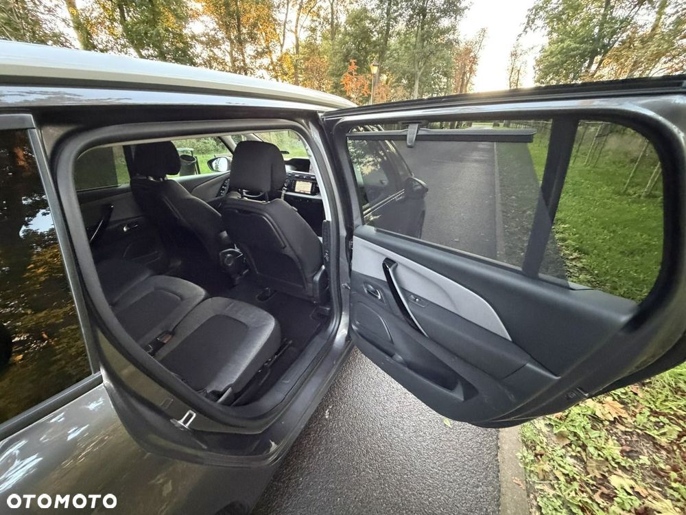 Citroën C4 SpaceTourer - 27