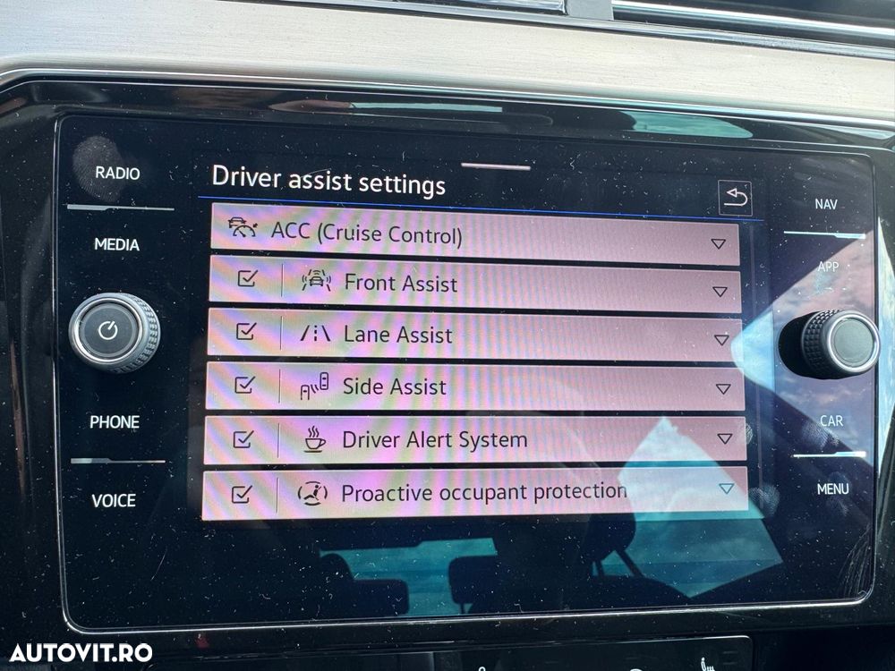 Volkswagen Passat 2.0 TDI DSG Highline - 10