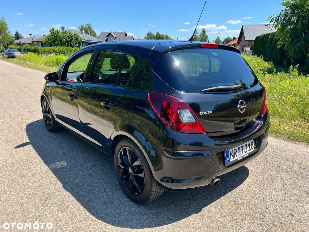 Opel Corsa 1.4 16V Cosmo - 5