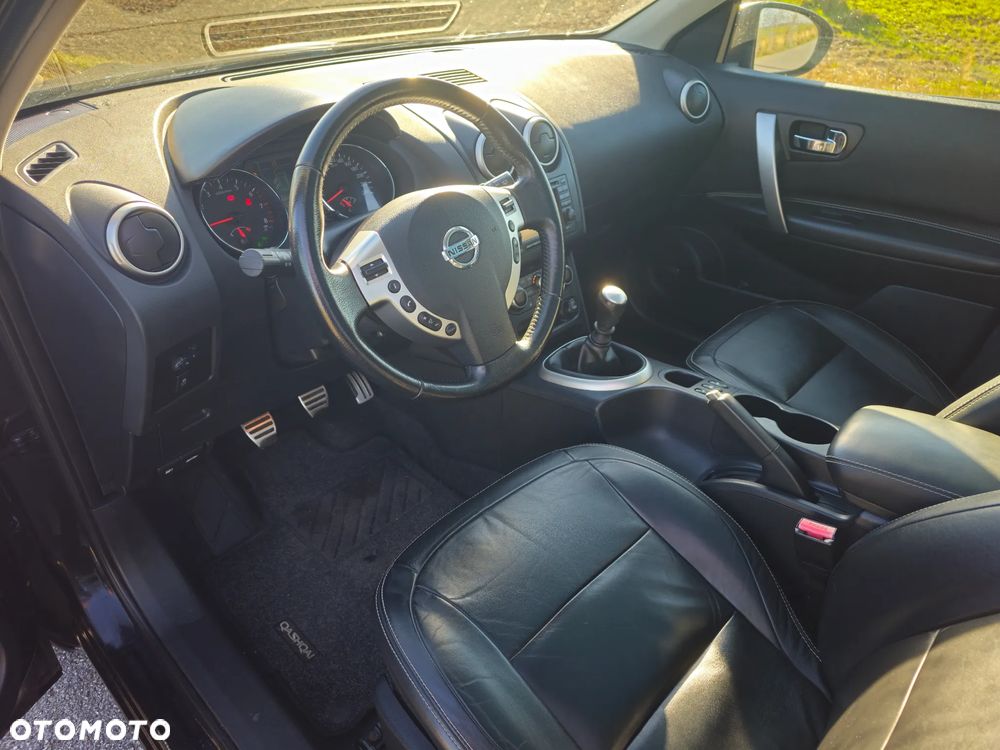 Nissan Qashqai - 10