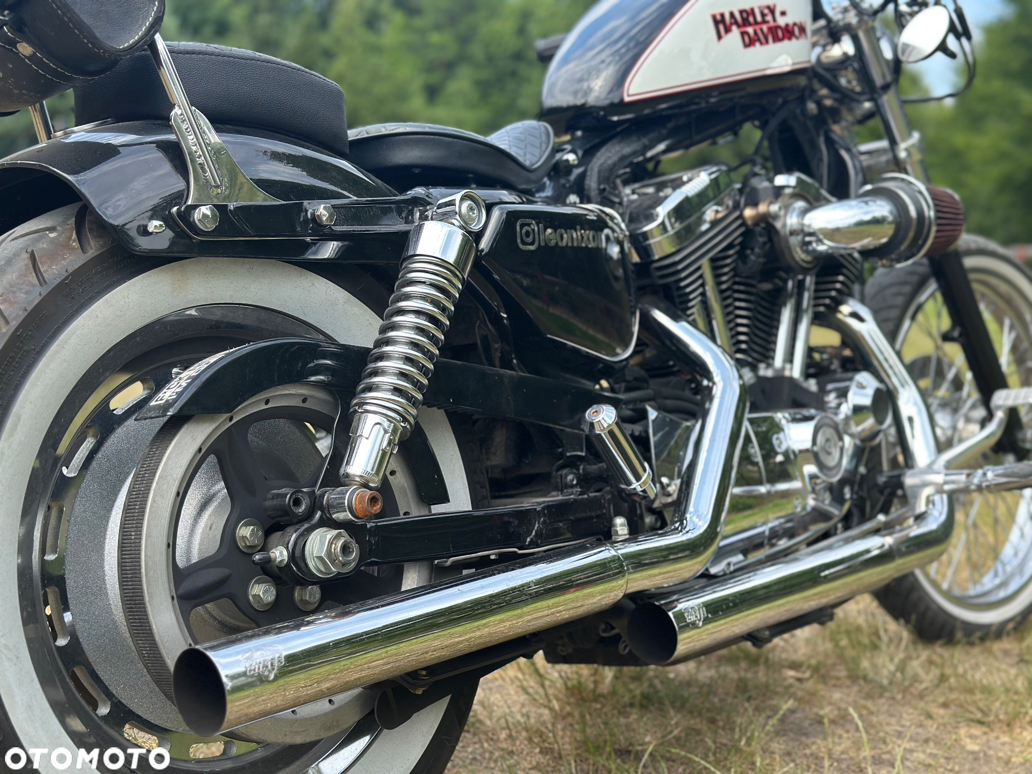 Harley-Davidson Sportster Custom 1200C - 17
