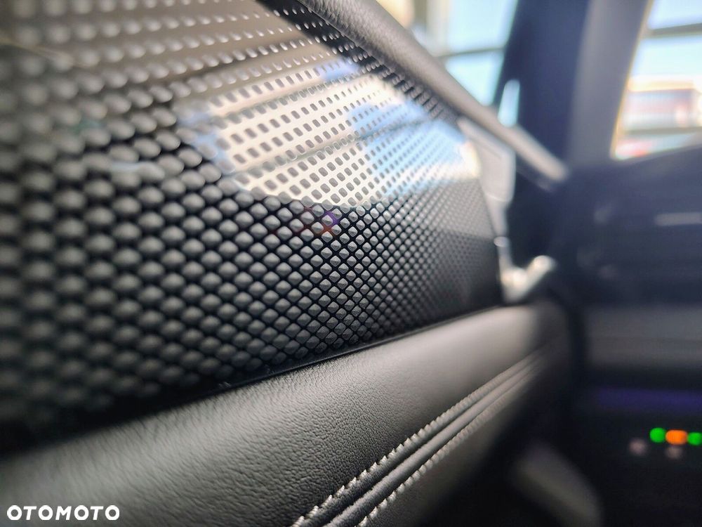 Volkswagen Tiguan - 25