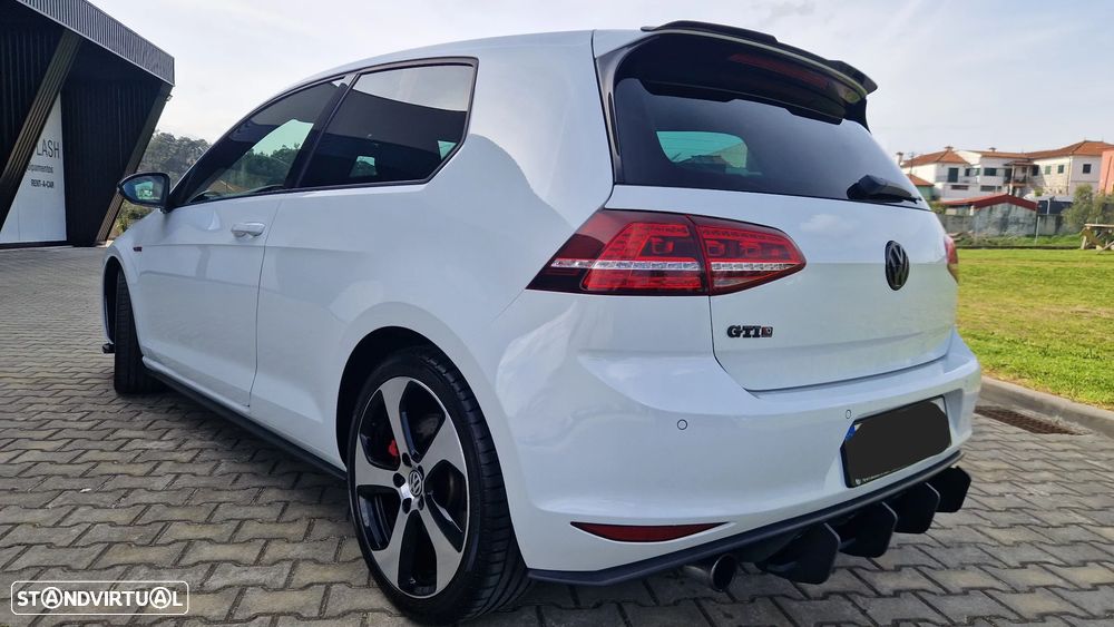VW Golf GTI Performance BlueMotion DSG - 3