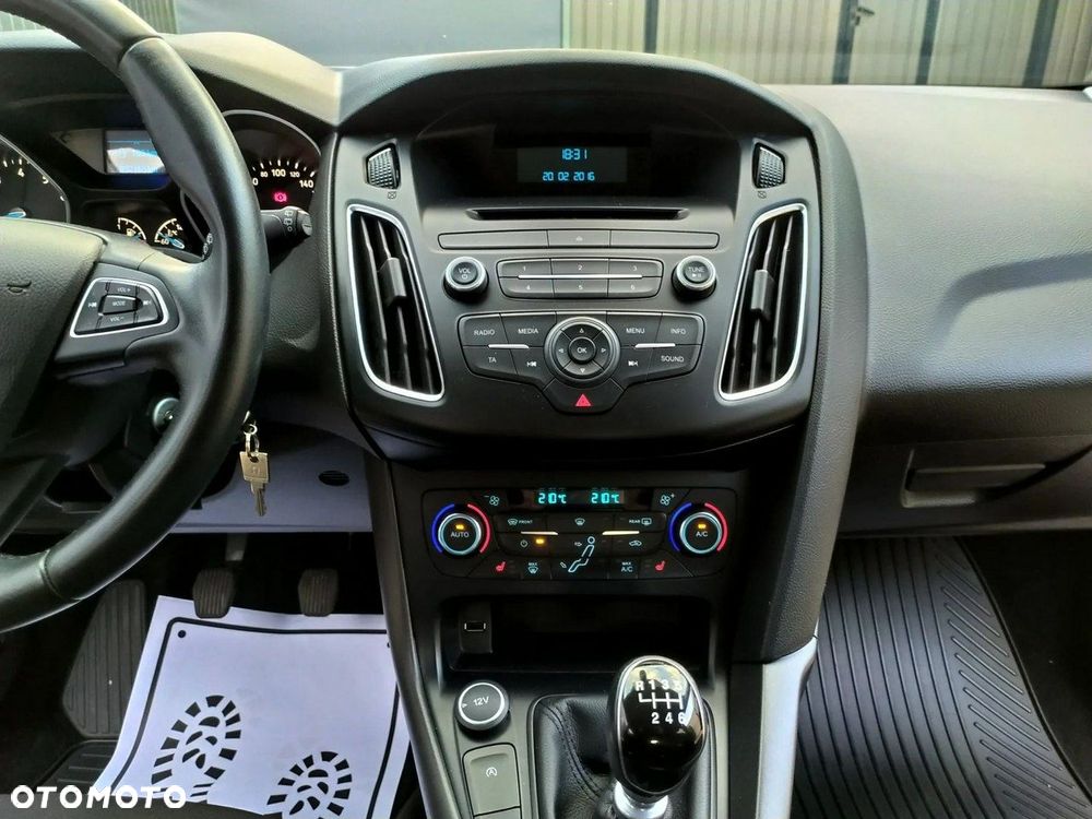 Ford Focus 1.0 EcoBoost Active Business - 21
