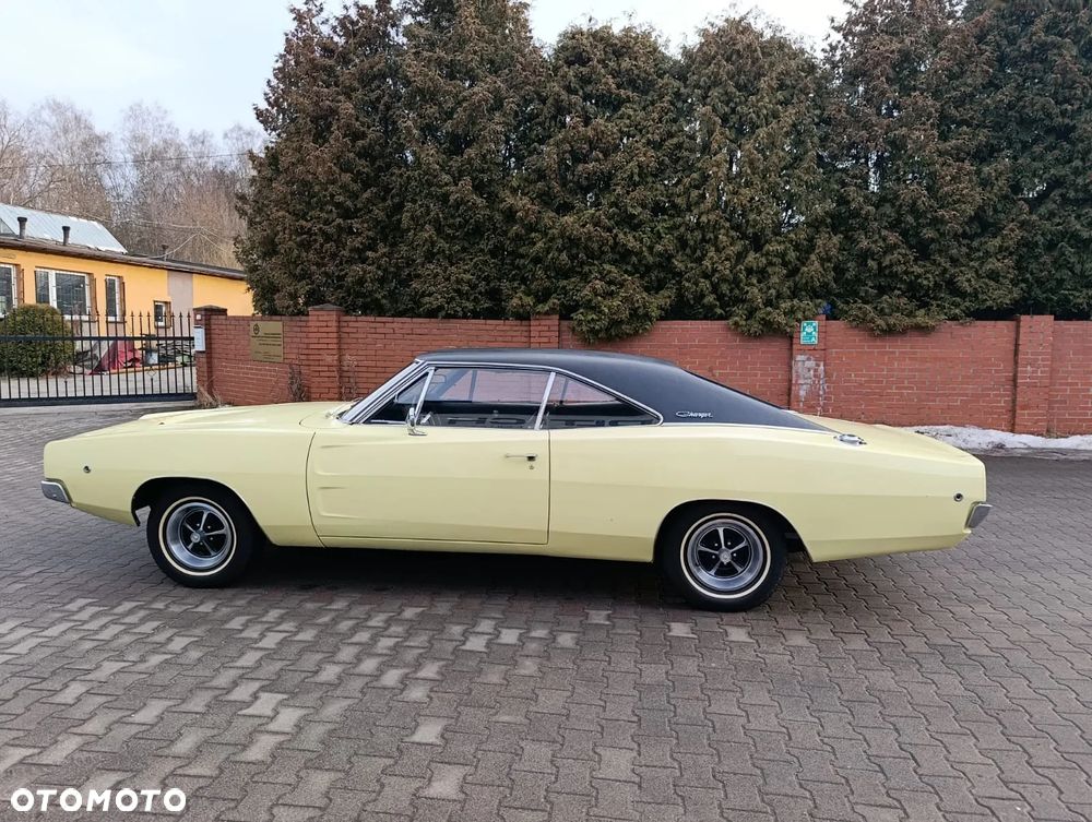 Dodge Charger - 13