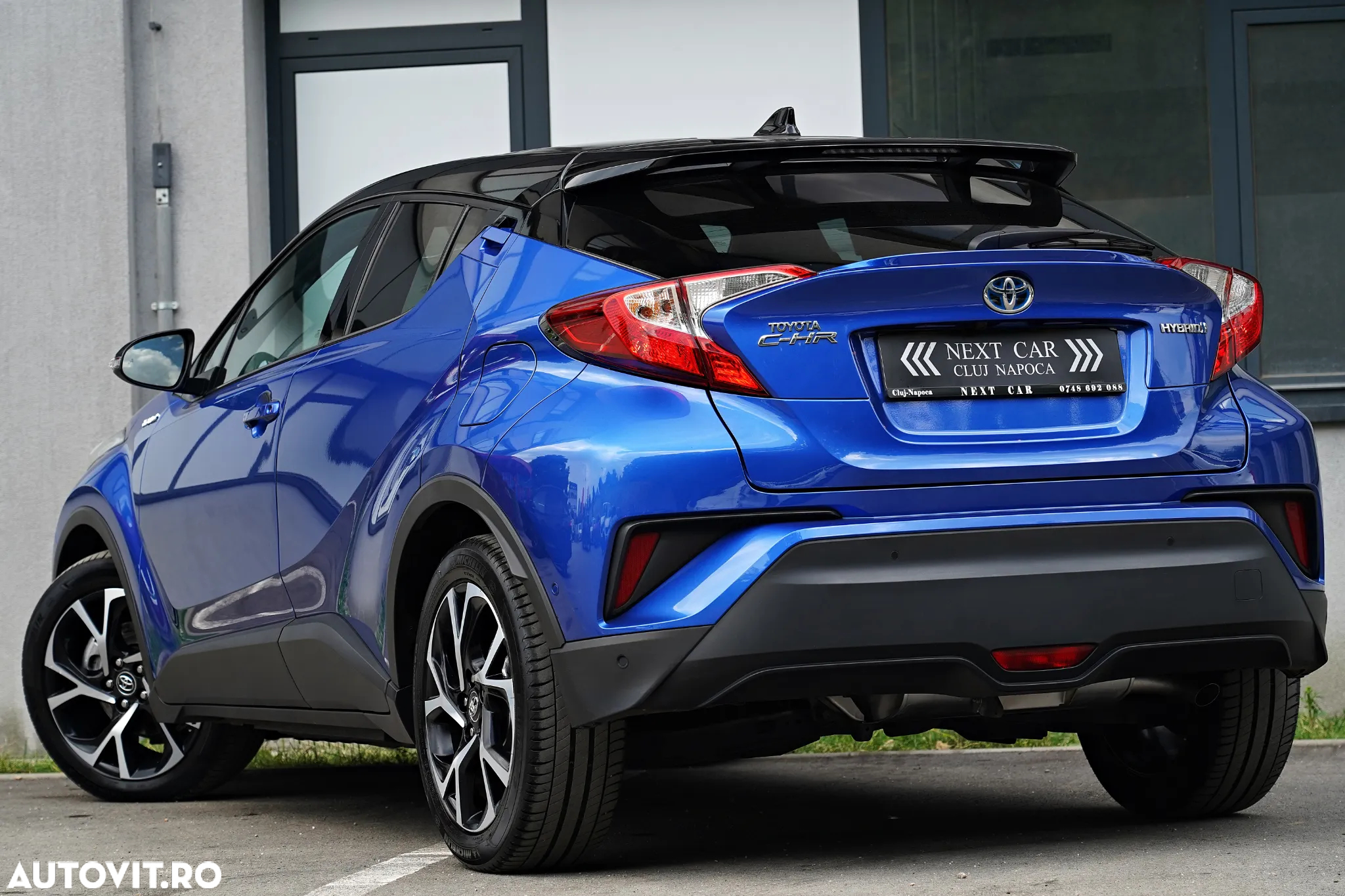 Toyota C-HR Hybrid Style Selection - 4