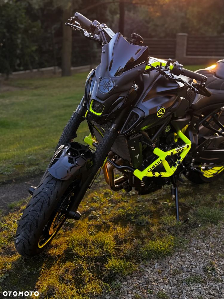 Yamaha MT - 1
