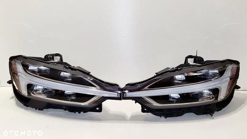 REFLEKTOR PRAWY LEWY FULL LED VOLVO XC60 EUROPA - 1