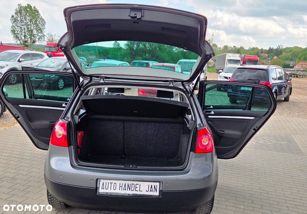 Volkswagen Golf - 26