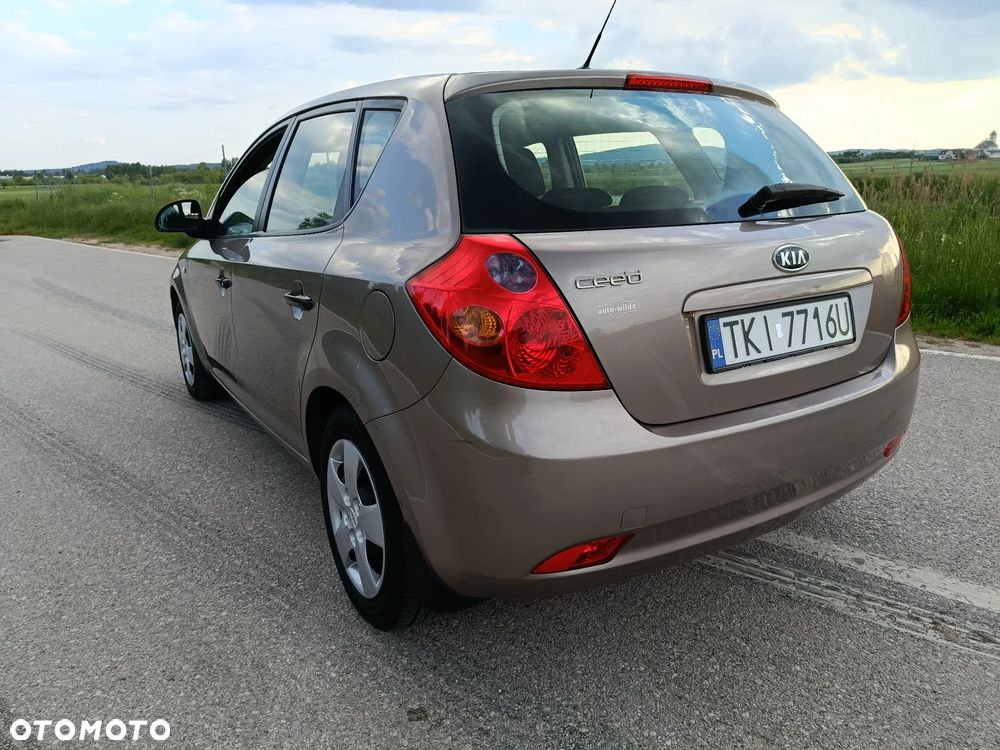 Kia Ceed 1.4 CVVT LX Basis - 5