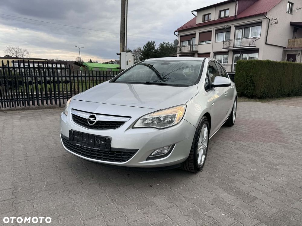 Opel Astra - 2