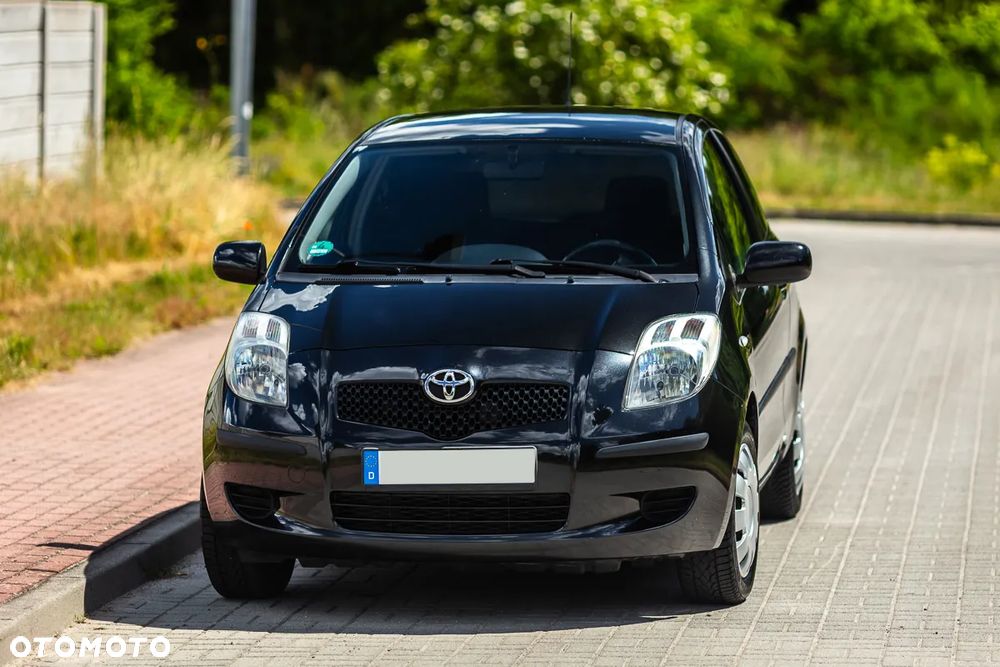 Toyota Yaris 1.0 VVT-i - 10