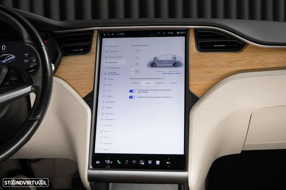 Tesla Model S Standard Range - 21