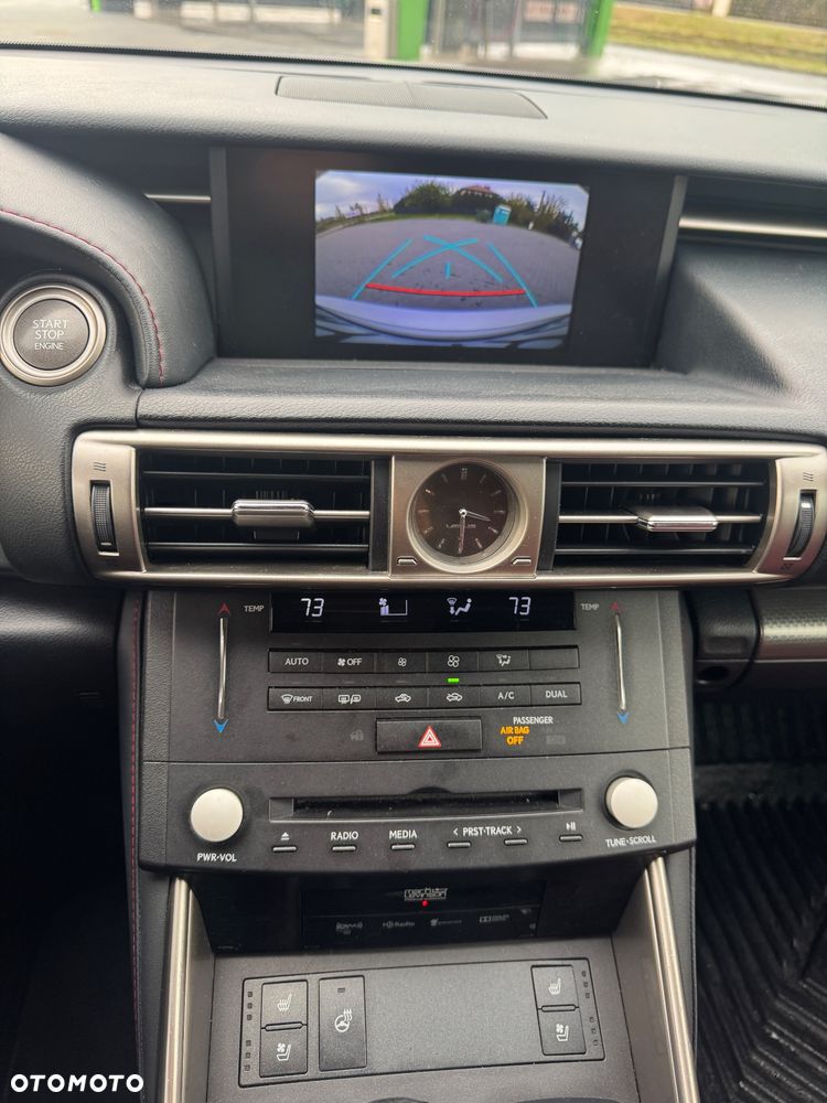 Lexus Inny - 10