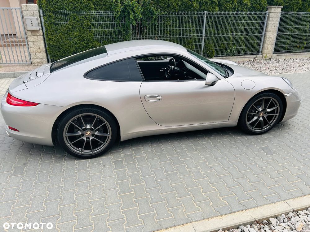 Porsche 911 Carrera - 5