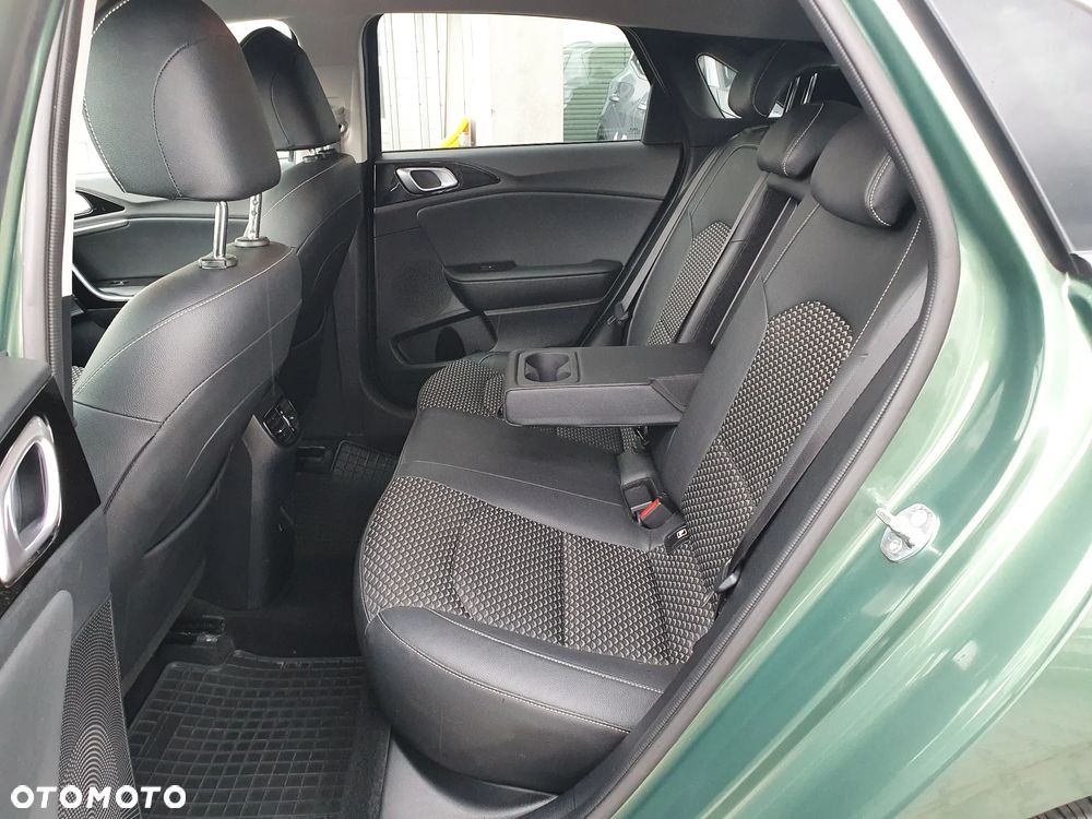 Kia Ceed 1.5 T-GDI Tribute - 27