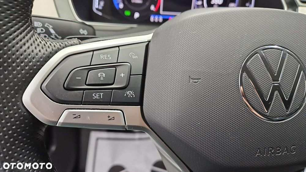 Volkswagen Passat Variant 1.5 TSI EVO Elegance DSG - 16