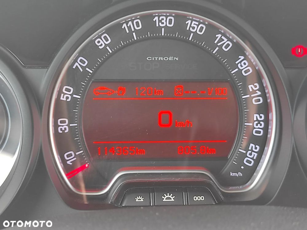 Citroën C5 2.0 16V Confort - 22
