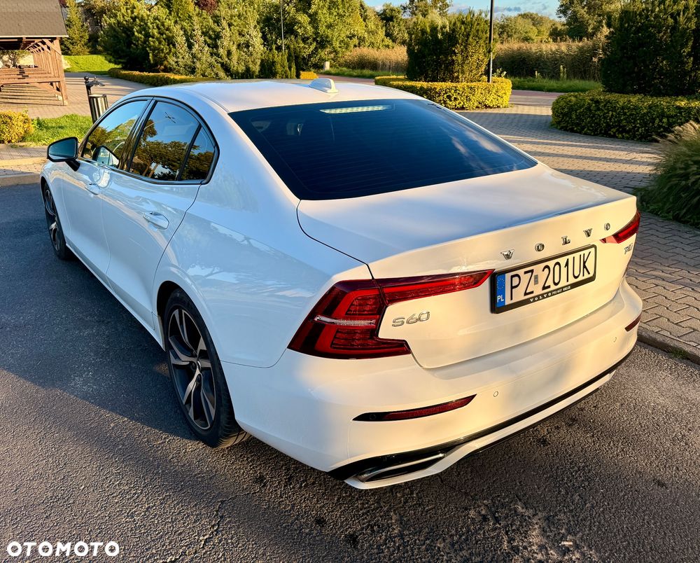 Volvo S60 T4 R-Design First Edition - 3