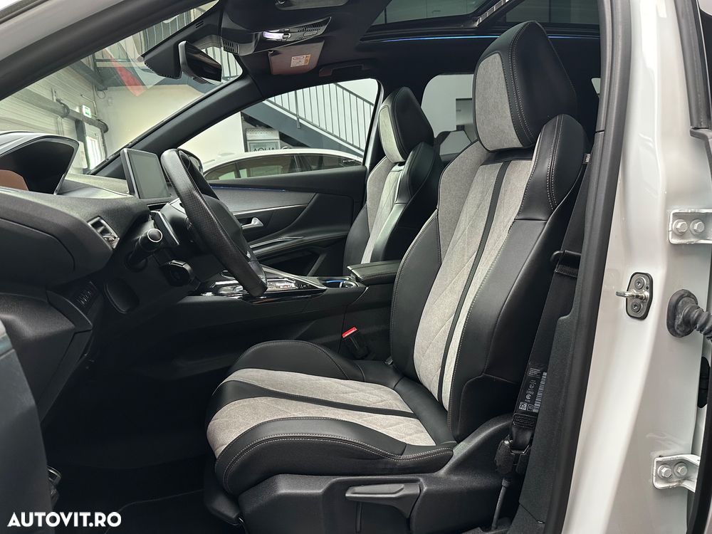 Peugeot 3008 PHEV EAT8 4X4 GT Pack - 17