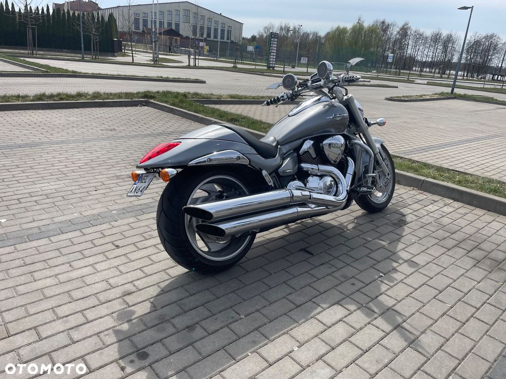 Suzuki Boulevard - 4
