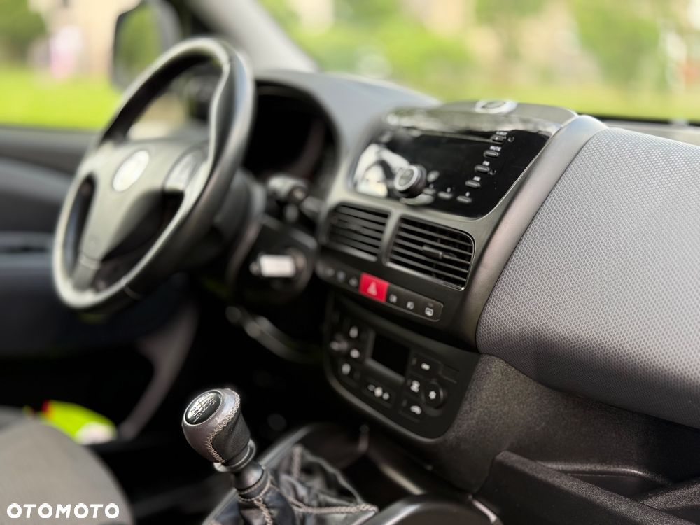 Fiat Doblo - 16