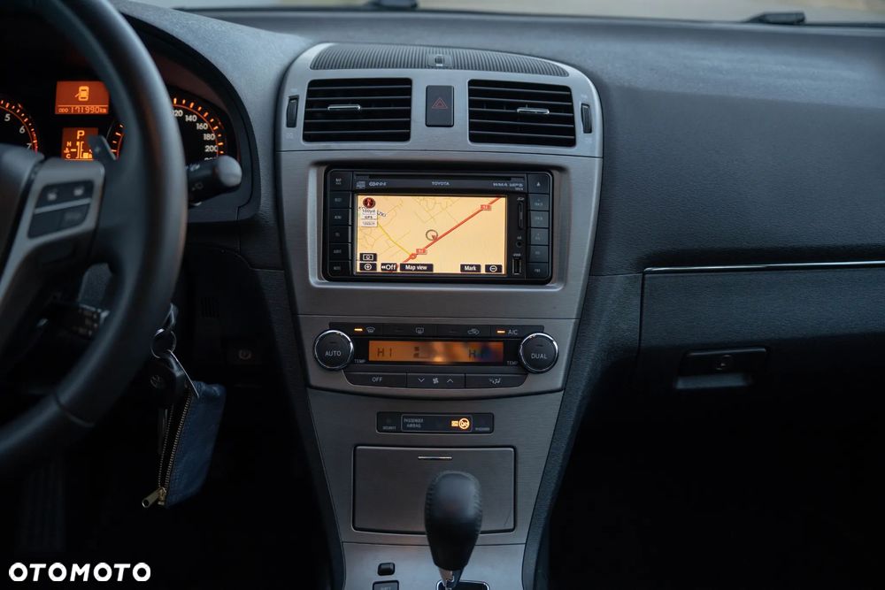 Toyota Avensis 1.8 Multidrive Business Edition - 20