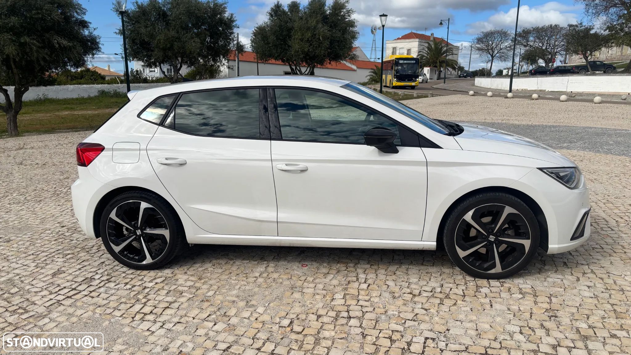 SEAT Ibiza 1.0 TSI FR - 1
