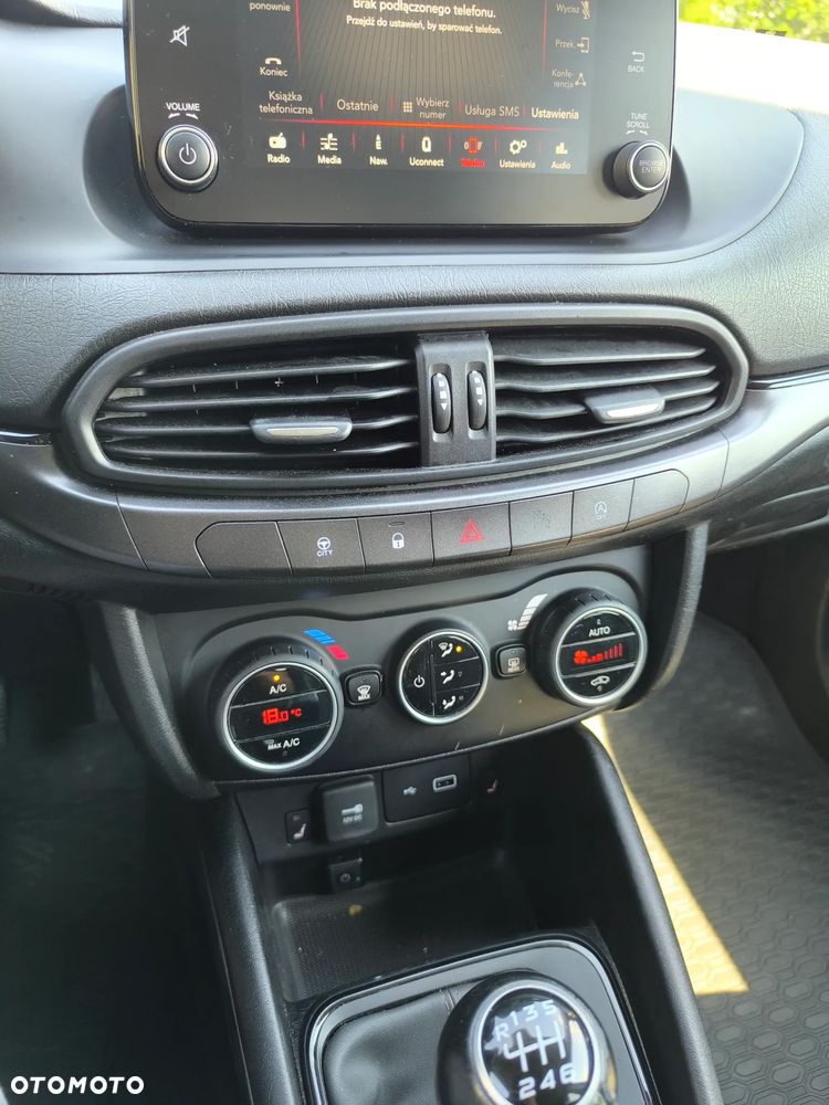 Fiat Tipo 1.4 T-Jet 16v S-Design - 10