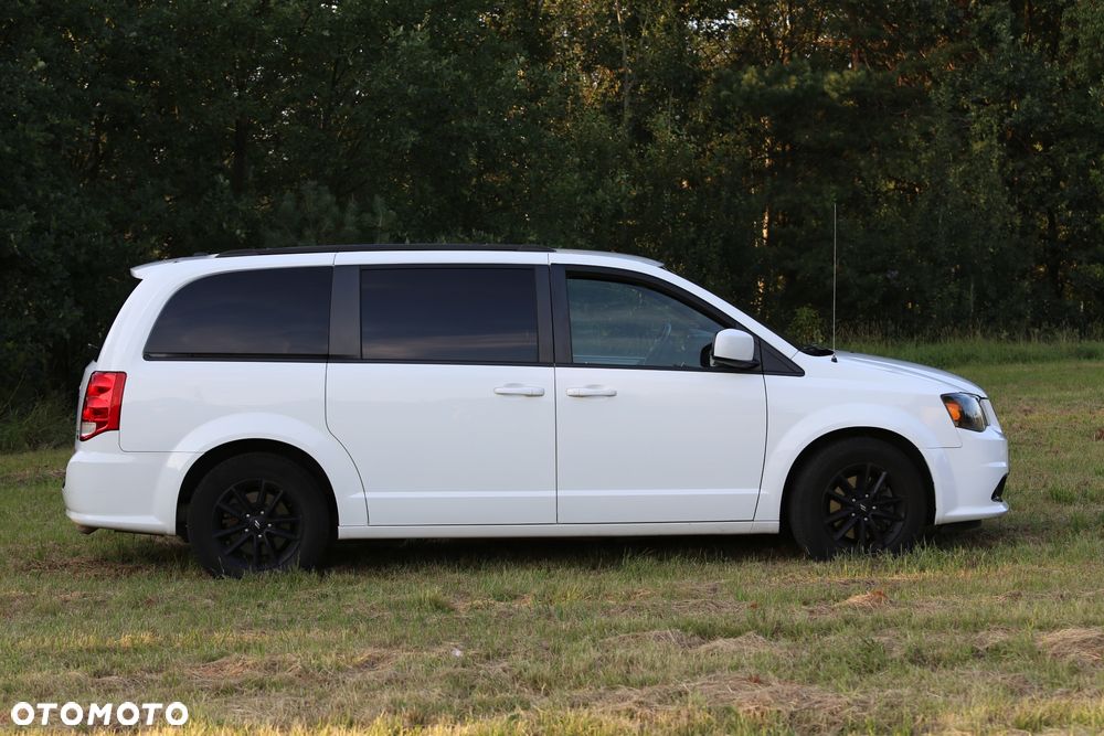 Dodge Grand Caravan 3.6 R/T - 6