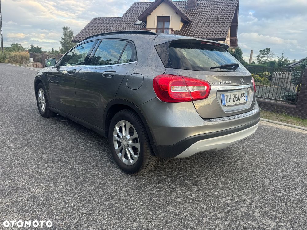 Mercedes-Benz GLA 200 d 4Matic 7G-DCT SCORE - 6