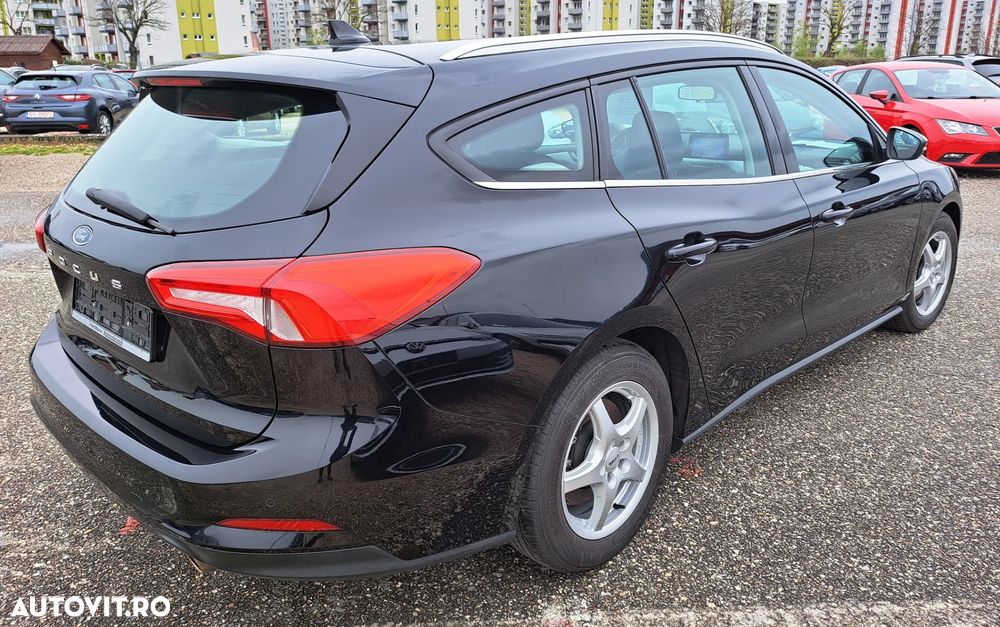Ford Focus 1.5 EcoBlue Start-Stopp-System COOL&CONNECT - 9