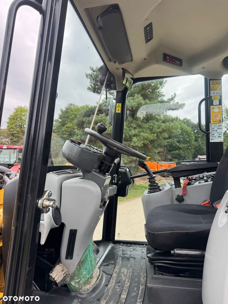 Caterpillar 907M - 6