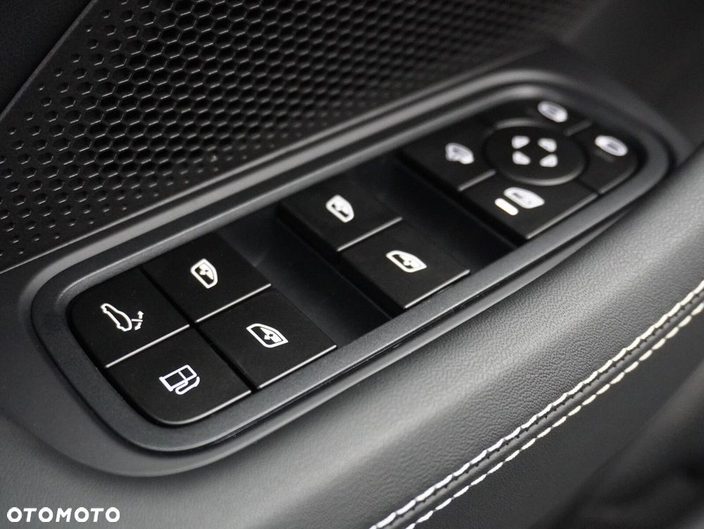 Porsche Panamera 4S E-Hybrid PHEV - 21