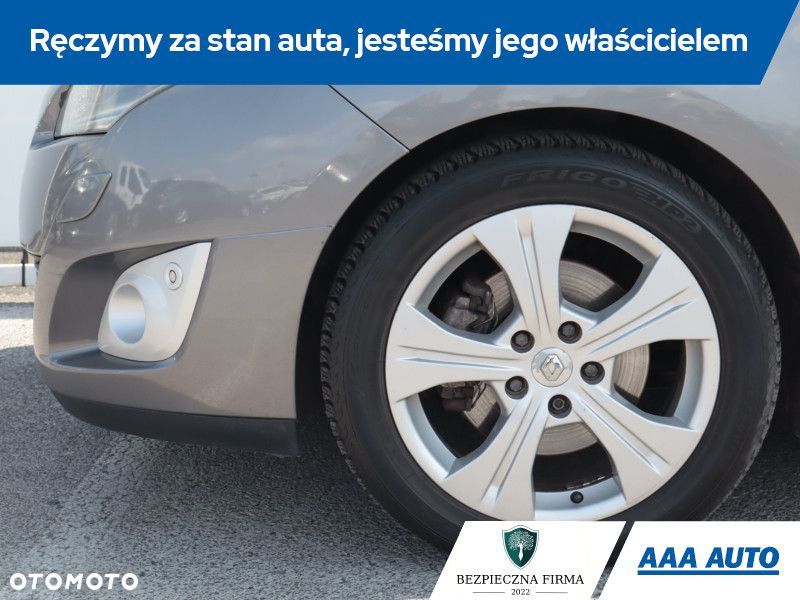 Renault Grand Scenic - 17